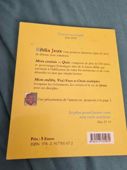 Photo of free French Bible quiz book (Alperton HA0) #2