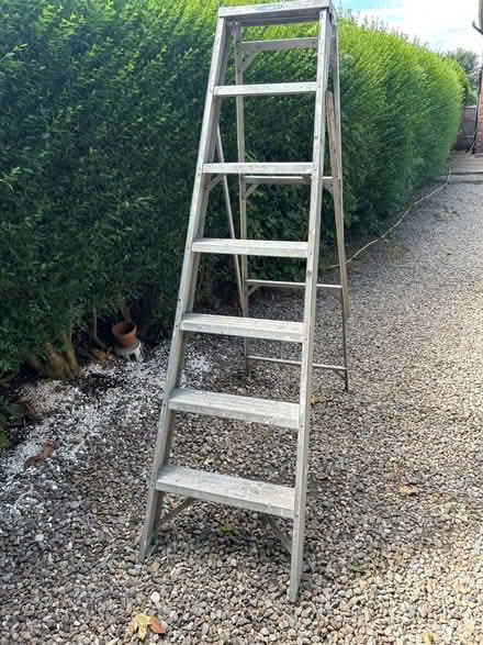 Photo of free Aliminium step ladders (Chesterfield S40) #1