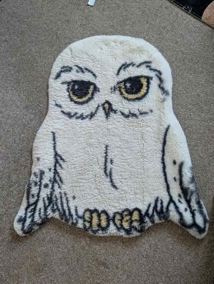 Photo of free Rug (Harmans Water RG12) #1