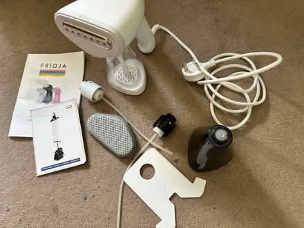 Photo of free Clothes steamer (needs fixing) (Brixton Hill SW2) #3