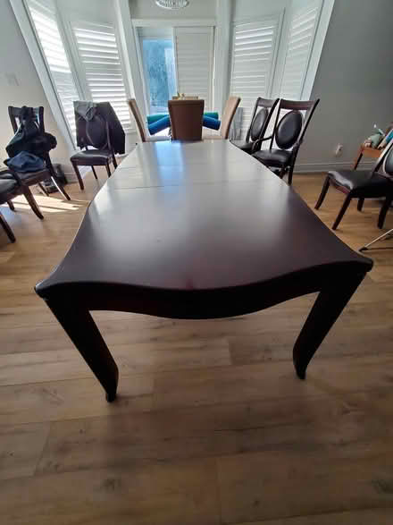 Photo of free Dining table (Oakridges Yonge & Bloomington) #2