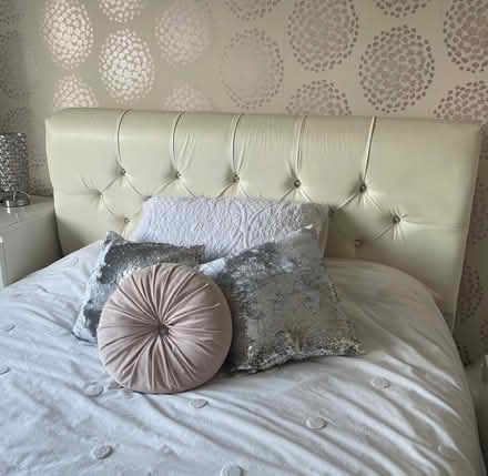 Photo of free King size ivory faux leather bed (Rayleigh SS6) #2