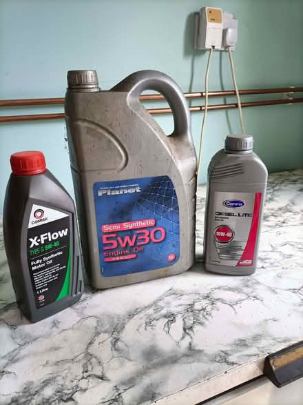 Photo of free Motor oil (Waterlooville PO8) #1