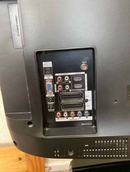 Photo of free 32” Samsung TV (Nether Liberton EH9) #2