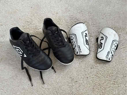 Photo of free Size 1 football boots and shinpads (Headington OX3) #1