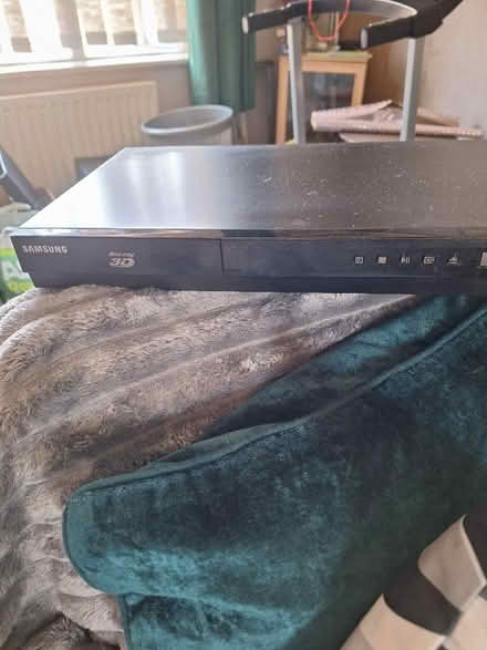 Photo of free Dvd player with remote (Wolverham CH65) #2