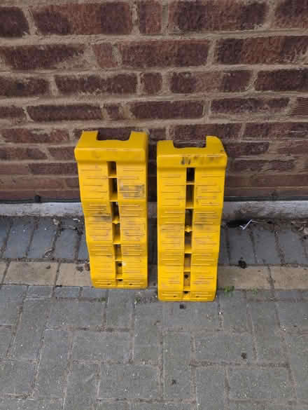 Photo of free Tyre ramps/chocks (Epping, CM16) #1