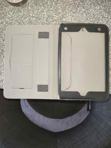 Photo of free iPad case (Carterton OX18) #2