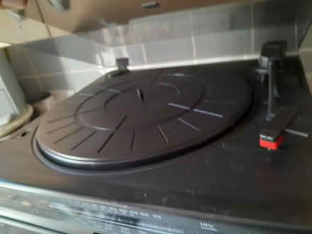 Photo of free Stereo system (Sidcup DA14) #2
