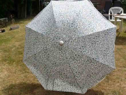 Photo of free Large old floral garden parasol/sun shade W:60" H:80" (Kempsey WR5) #3