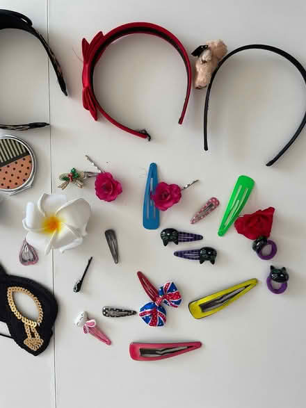 Photo of free Bundle girls hair accessories (Wandsworth SW18) #3