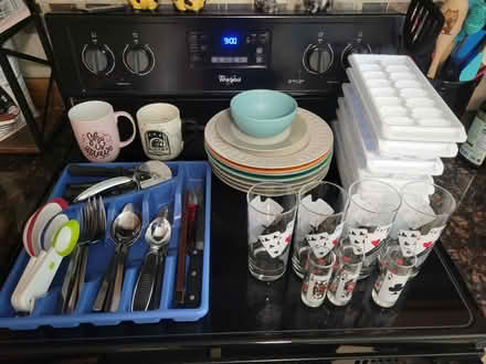 Photo of free misc dishware, utensils (Corner Guilford/Oakland Mills) #1
