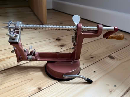 Photo of free apple corer and slicer (Poulner BH24) #1