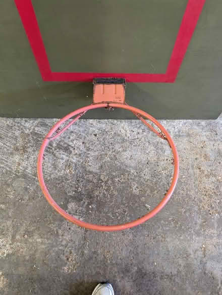 Photo of free Basketball Backboard and Hoop (Hertford SG13) #4