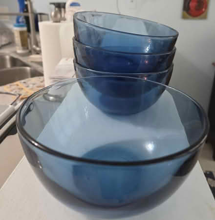 Photo of free 4 blue glass bowls (Glenview near Northbrook) #1