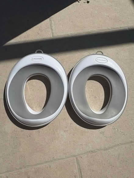 Photo of free Toilet training seats (Teddington TW11) #1