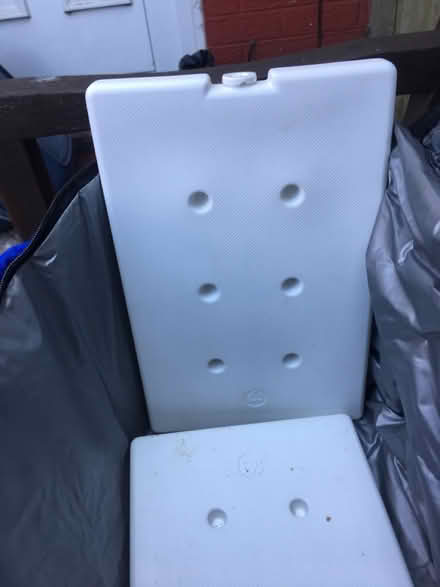 Photo of free Waterproof Cool Bag + Freezer Block (Liverpool L6) #4