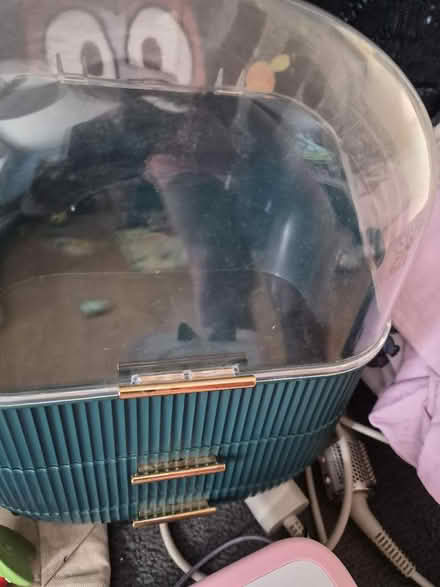 Photo of free Storage holder (LE77AD) #1