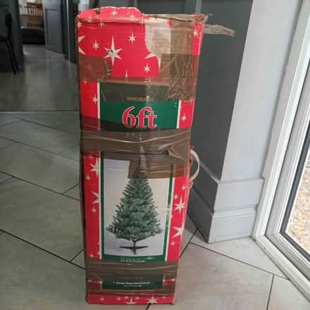 Photo of free 6 feet tall Chritmas Tree (SL1 (next to mc donalds)) #1