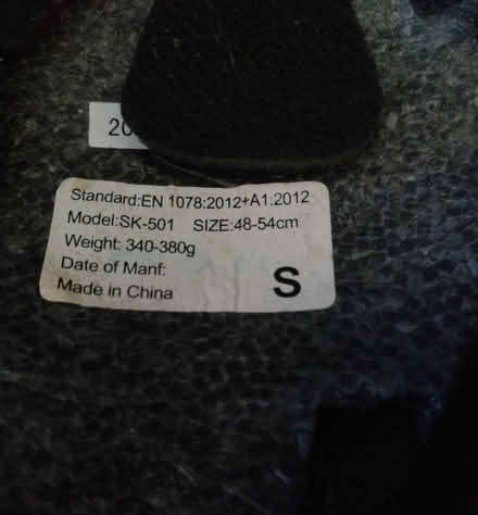 Photo of free Pink skating helmet (Cam GL11) #2