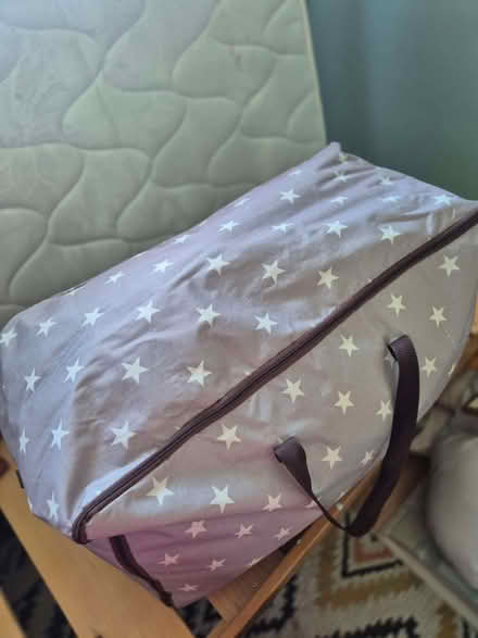 Photo of free King-size feather duvet (Strawberry Hill TW2) #2