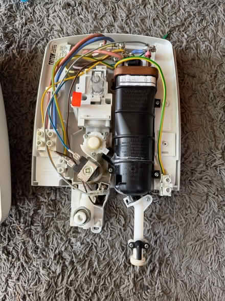 Photo of free Triton T80 shower unit ( spares) (Croydon SM6) #2
