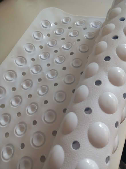 Photo of free bath mat (Putnoe MK41) #1