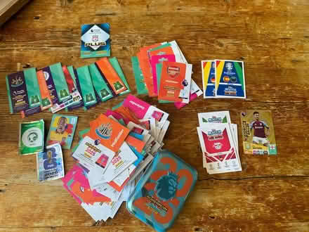 Photo of free Football cards & tin (Morningside/Comiston EH10) #1