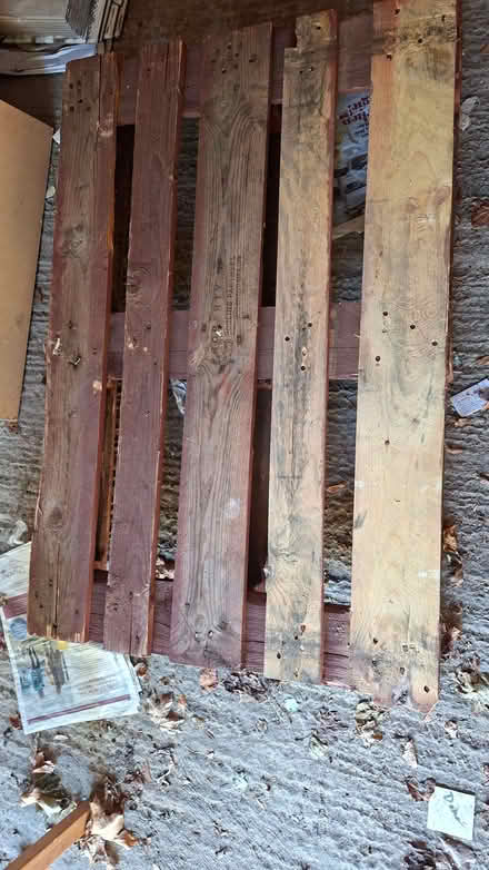 Photo of free Wood pallet (Hillingdon UB10) #2