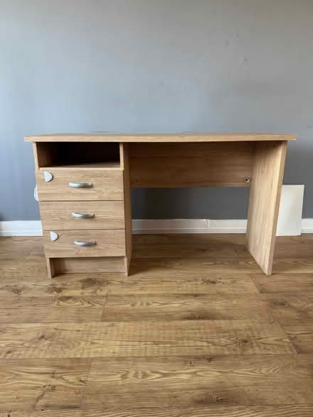 Photo of free Table (Dover CT17) #1