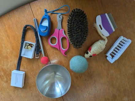 Photo of free Cat care bundle (AL1 Sopwell) #1