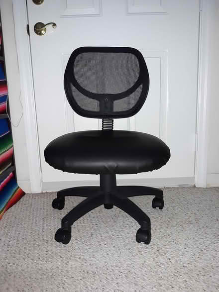 Photo of free Low desk chair or shop bench (Springhill) #2
