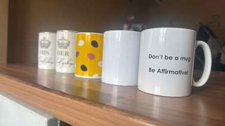 Photo of free Mugs (OX18) #1
