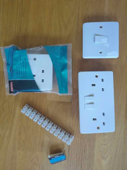 Photo of free Sorted electrical things (Lower Earley RG6) #1
