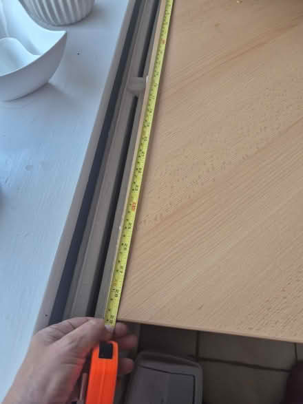 Photo of free Corner desk (Elstree WD6) #4