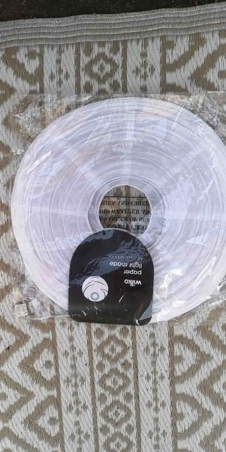 Photo of free White paper light shade (Marsh LA1) #1