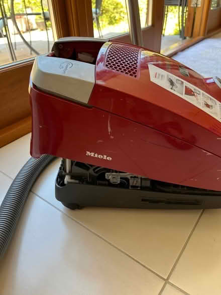 Photo of free Currently not working Miele C2 vacuum cleaner (Henley-on-Thames RG9) #1
