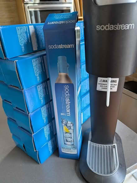 Photo of free SodaStream and 12 cylinders (Near Diversey and Paulina) #1