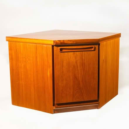 Photo of free 1970’s Meredew Teak corner unit (SG5 Fairfield) #1