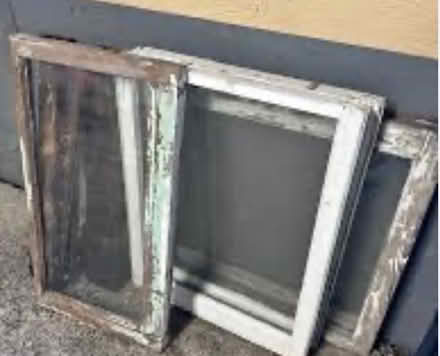 Photo of Old window frame (North Vanier) #1
