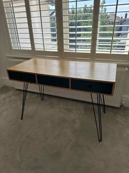 Photo of free La redoute desk with drawers (Finchley) #1