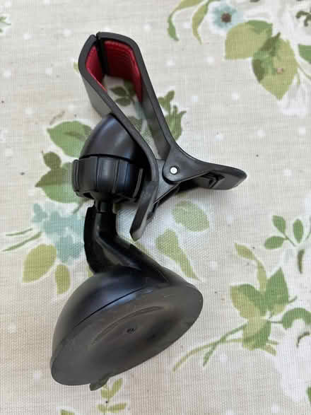 Photo of free Phone car holder (Bordon GU35) #1
