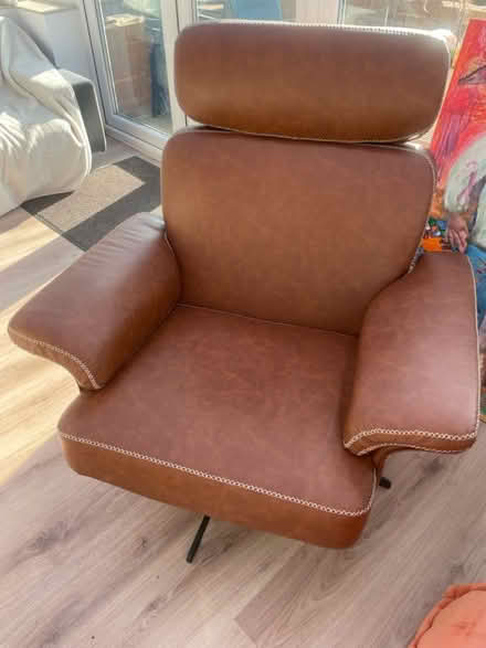 Photo of free Swivel chair (Telscombe cliffs peacehaven) #1