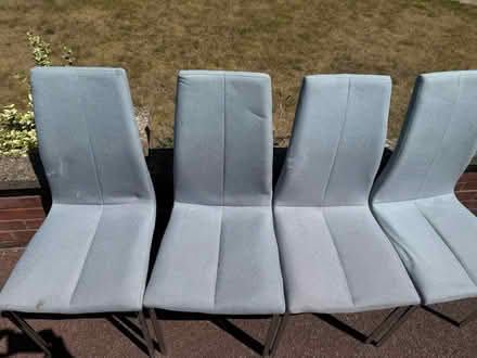Photo of free 4 dining chairs (Pe196hq) #1