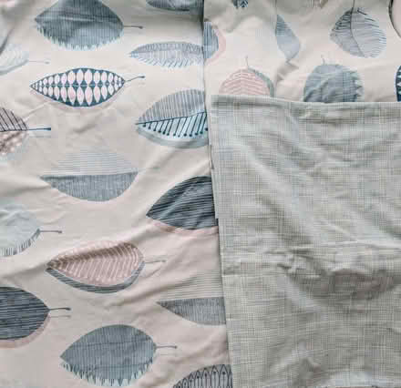 Photo of free Double duvet cover and two pillowcases (Beulah Hill SE19) #1