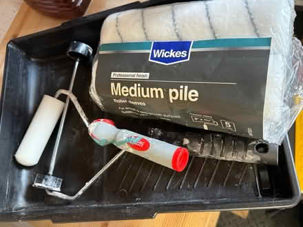 Photo of free Some rollers and paint tray (Winchester SO22) #1