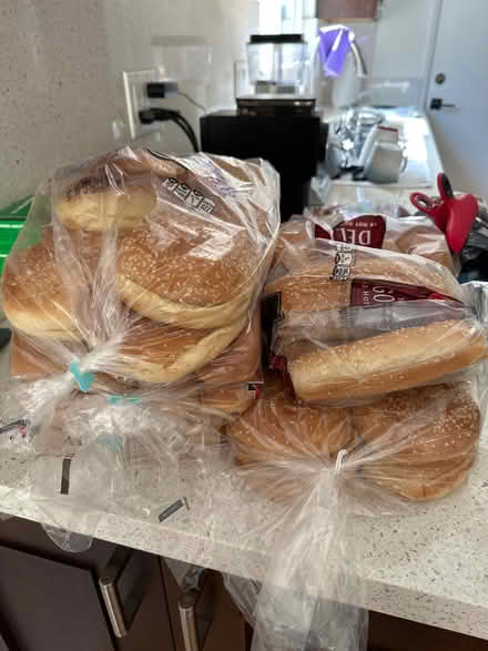 Photo of free Hamburger and hotdog buns, onions (Torrance 90501 near Hull MS) #1
