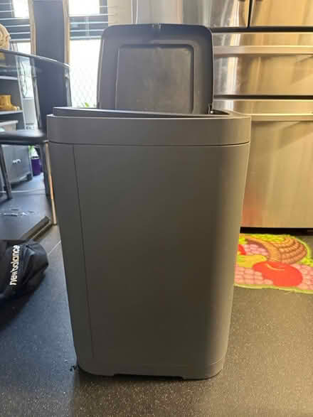 Photo of free Touch top bin (Canada Water) #1