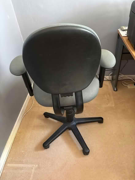 Photo of free Adjustable desk chair (AL4 Wheathampstead) #2