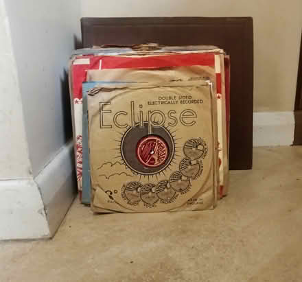 Photo of free 78rpm Records (Church Crookham GU52) #1